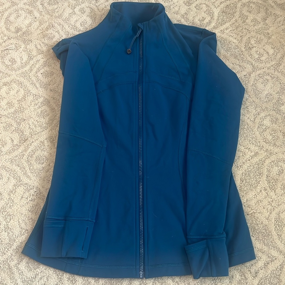 Woman’s Lulu lemon define jacket